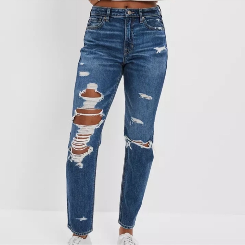 American Eagle Outfitters Distressed Mom Jean